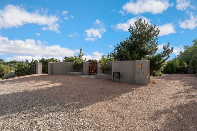317 Cordova Lane, Santa Fe, NM 87505
