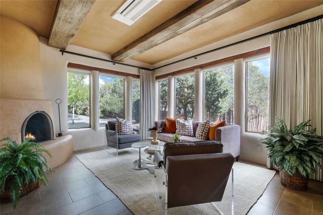317 Cordova Lane, Santa Fe, NM 87505