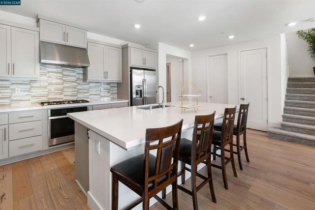 6274 Carousel Ave, Tracy, CA 95377