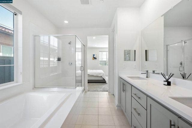 6274 Carousel Ave, Tracy, CA 95377