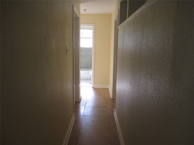 500 Harold Lane, Baytown, TX 77521
