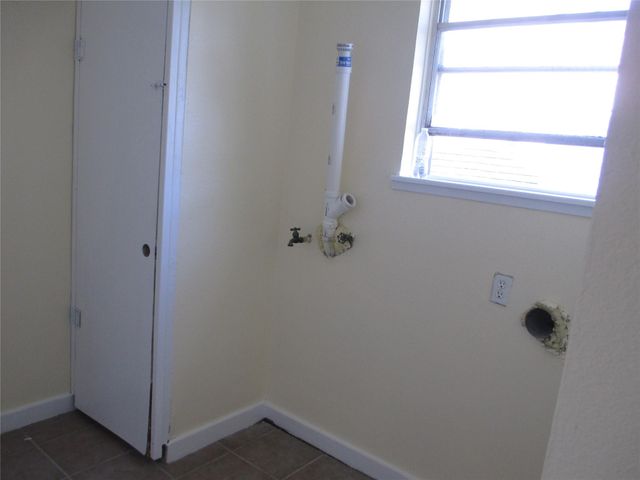500 Harold Lane, Baytown, TX 77521