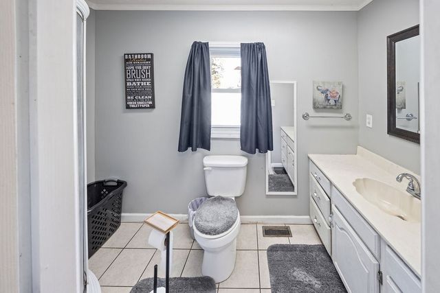 6184 Dewey Carr Rd, Bethpage, TN 37022