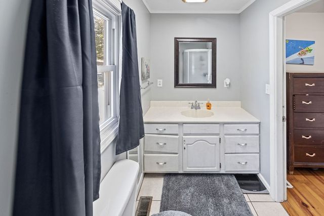 6184 Dewey Carr Rd, Bethpage, TN 37022