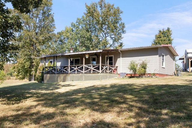 6184 Dewey Carr Rd, Bethpage, TN 37022
