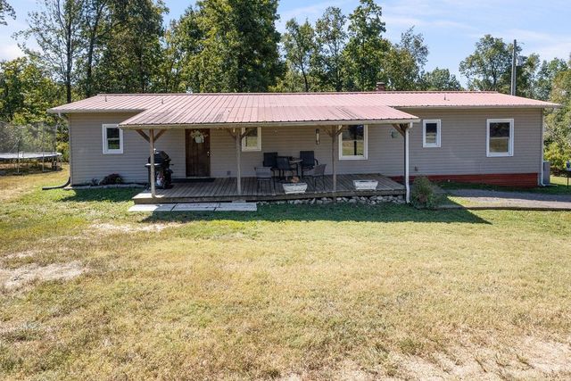 6184 Dewey Carr Rd, Bethpage, TN 37022
