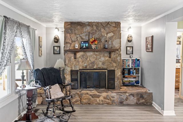 6184 Dewey Carr Rd, Bethpage, TN 37022