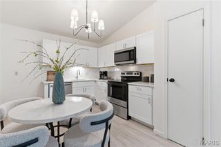 1961 Marine Terrace Drive I, St Louis, MO 63146