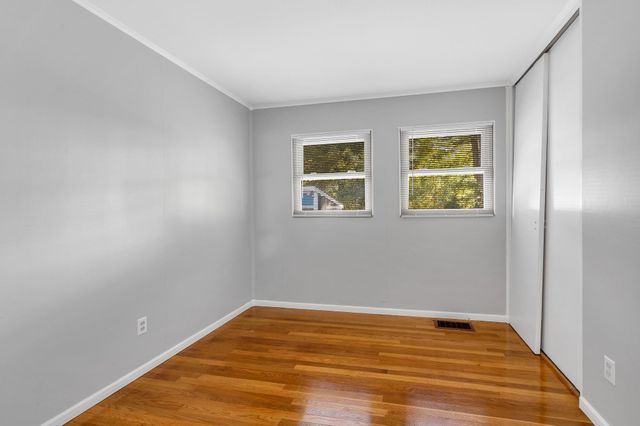 2 Severance Street, Derry, NH 03038