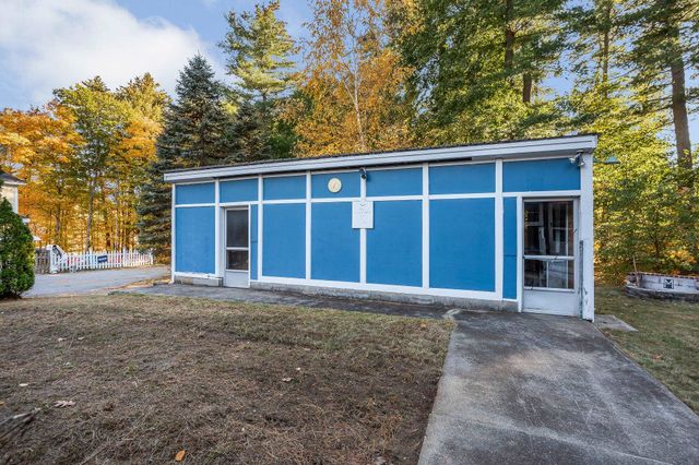 2 Severance Street, Derry, NH 03038