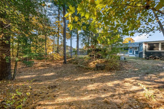 2 Severance Street, Derry, NH 03038