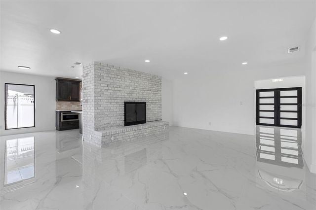 520 115TH AVENUE, Treasure Island, FL 33706