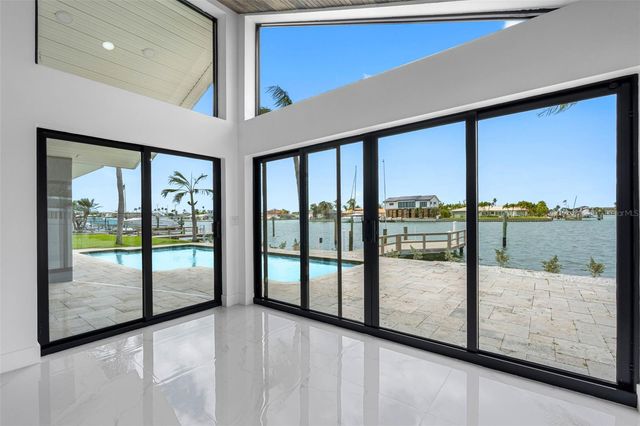 520 115TH AVENUE, Treasure Island, FL 33706