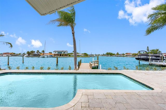 520 115TH AVENUE, Treasure Island, FL 33706