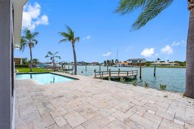 520 115TH AVENUE, Treasure Island, FL 33706