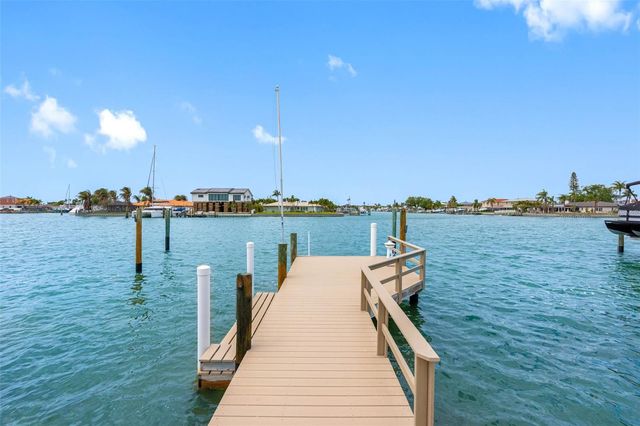 520 115TH AVENUE, Treasure Island, FL 33706