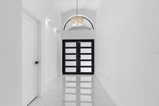 520 115TH AVENUE, Treasure Island, FL 33706