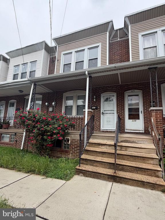 227 CEDAR AVE, Oaklyn, NJ 08107