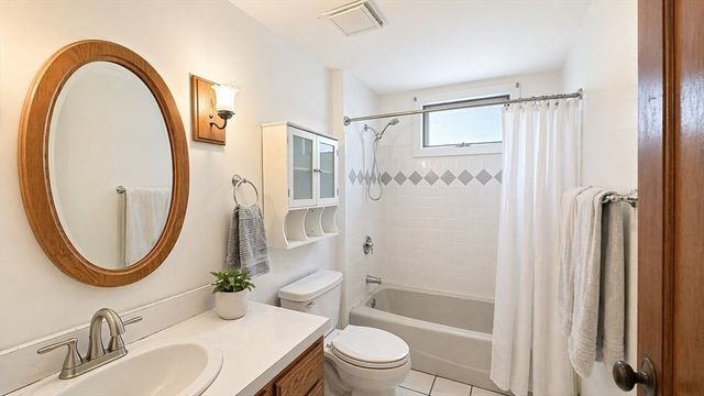 86 Howard St 1, Waltham, MA 02451