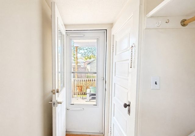 86 Howard St 1, Waltham, MA 02451