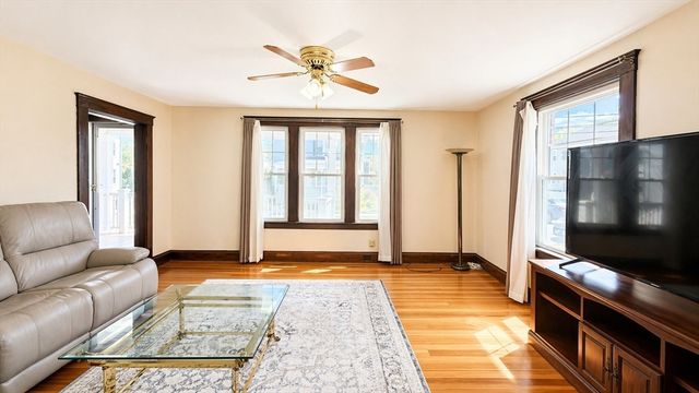 86 Howard St 1, Waltham, MA 02451