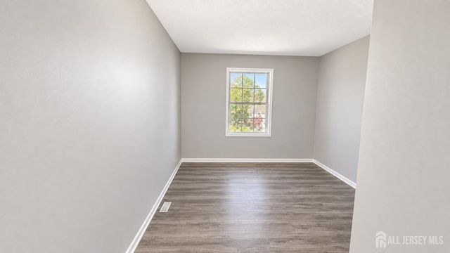 29 pembrook Avenue, North Brunswick, NJ 08902
