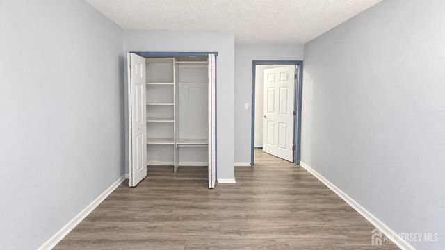 29 pembrook Avenue, North Brunswick, NJ 08902