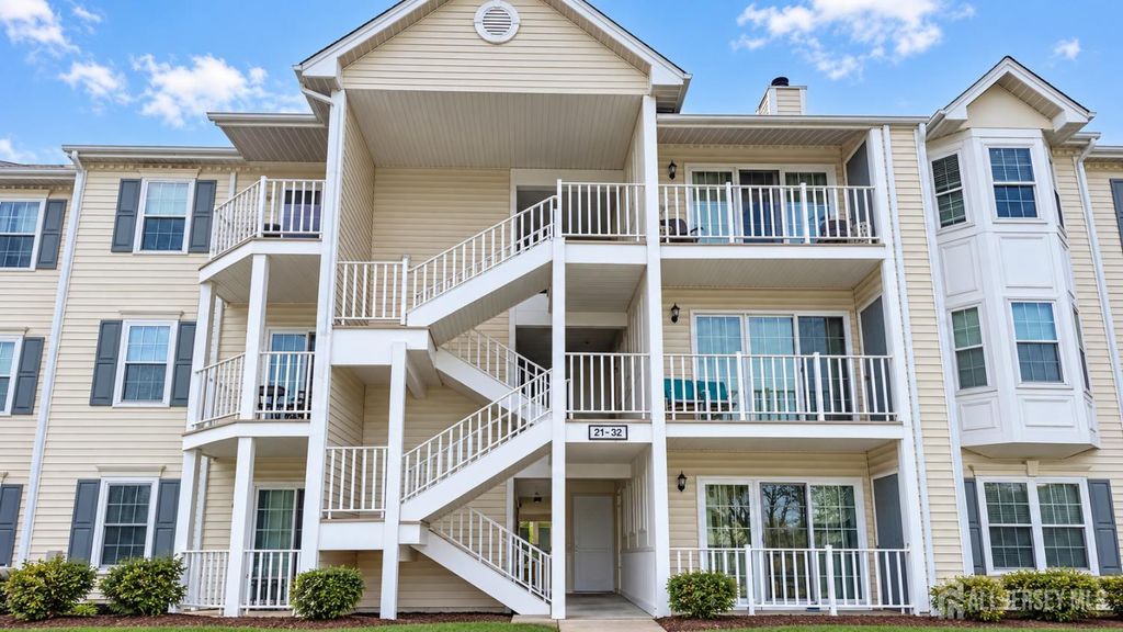 29 pembrook Avenue, North Brunswick, NJ 08902