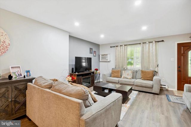 283 CARDIGAN TER, West Chester, PA 19380