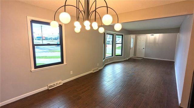 9909 E 76th Terrace, Raytown, MO 64138