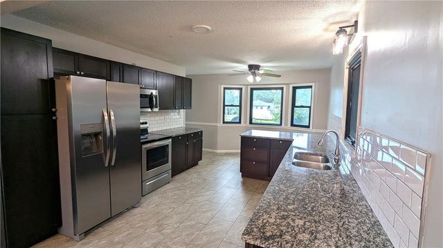 9909 E 76th Terrace, Raytown, MO 64138
