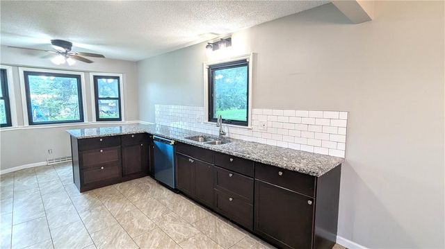 9909 E 76th Terrace, Raytown, MO 64138