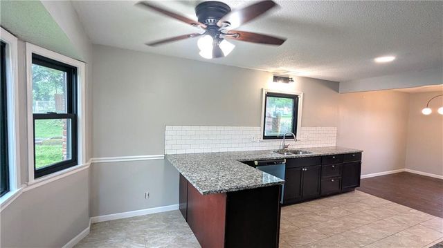 9909 E 76th Terrace, Raytown, MO 64138