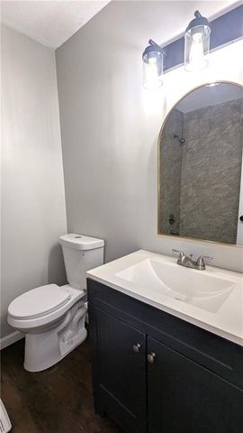 9909 E 76th Terrace, Raytown, MO 64138