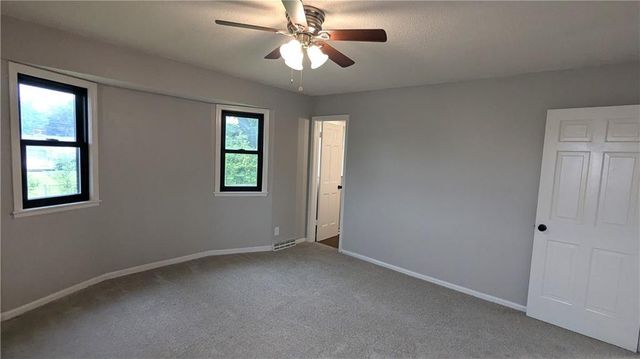 9909 E 76th Terrace, Raytown, MO 64138