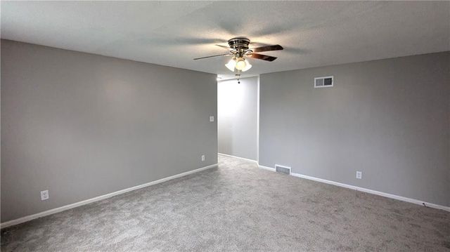 9909 E 76th Terrace, Raytown, MO 64138