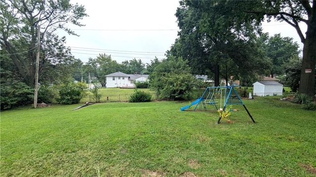 9909 E 76th Terrace, Raytown, MO 64138
