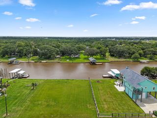 7 County Road 291 Road, Sargent, TX 77414