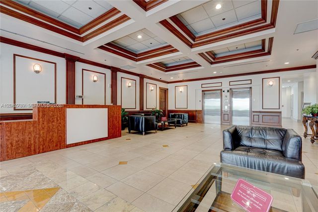 2665 SW 37th Avenue 101, Miami, FL 33133