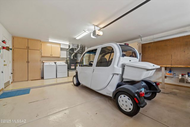 8573 S Masthead Drive, Tucson, AZ 85756