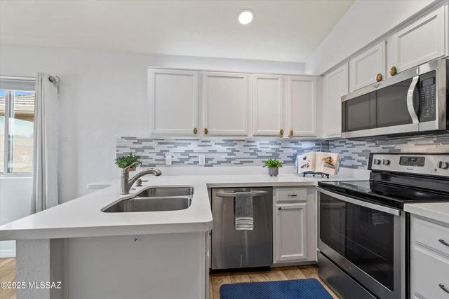 8573 S Masthead Drive, Tucson, AZ 85756