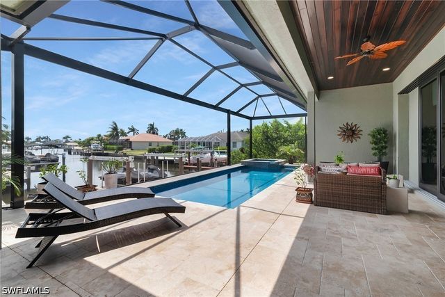 1517 Buccaneer CT, Marco Island, FL 34145