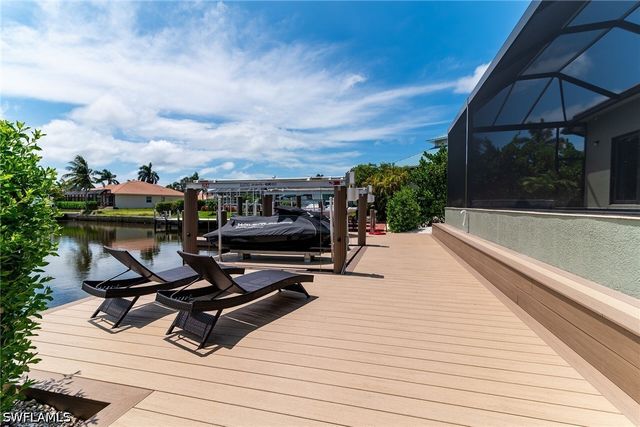 1517 Buccaneer CT, Marco Island, FL 34145