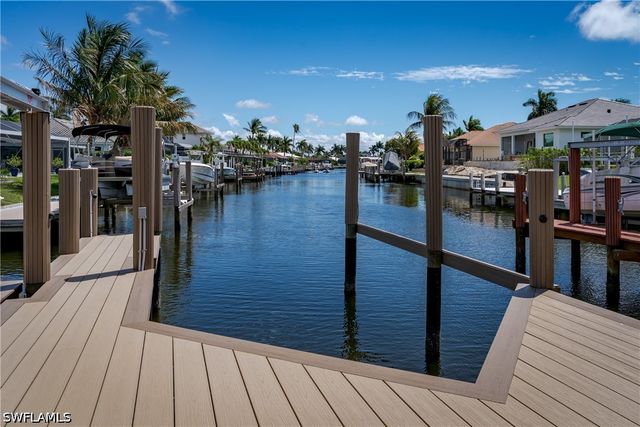1517 Buccaneer CT, Marco Island, FL 34145