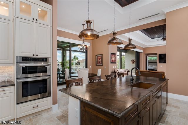 1517 Buccaneer CT, Marco Island, FL 34145