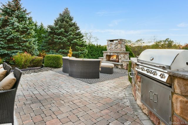 59 Spy Glass Hill, Hopewell Junction, NY 12533