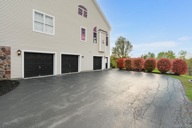 59 Spy Glass Hill, Hopewell Junction, NY 12533