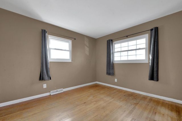 5650 N Meadows Boulevard, Columbus, OH 43229