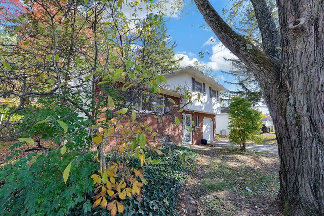 5650 N Meadows Boulevard, Columbus, OH 43229