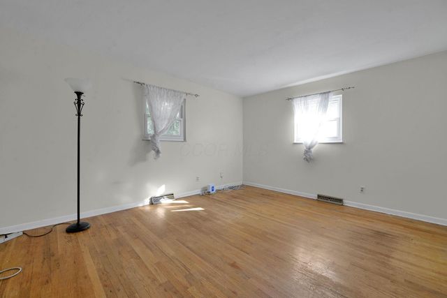 5650 N Meadows Boulevard, Columbus, OH 43229